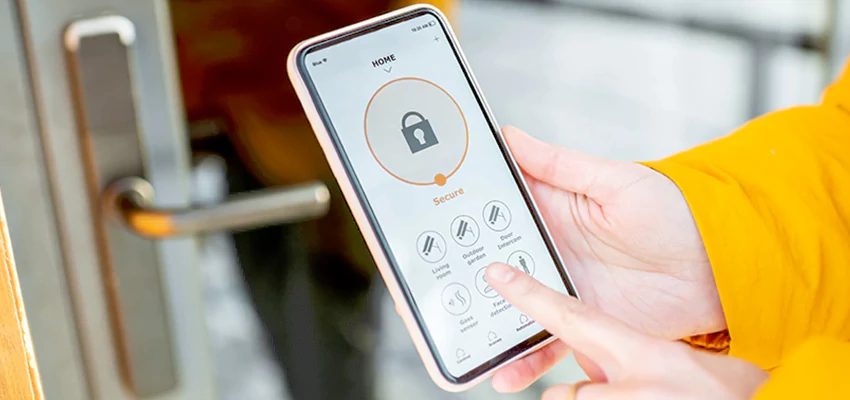 Digital Front Door Lock Repair And Installation in Paramount, California